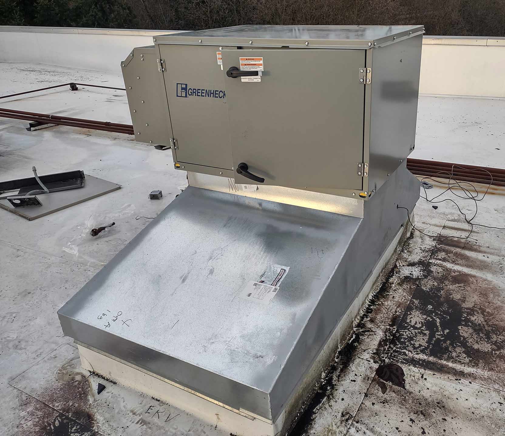Greenheck rooftop unit installed for America's Best